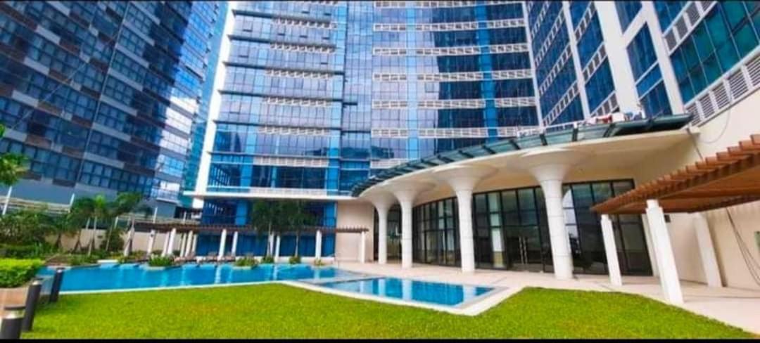 1 Bedroom Uptown Bgc Across Uptown Mall Manila Luaran gambar