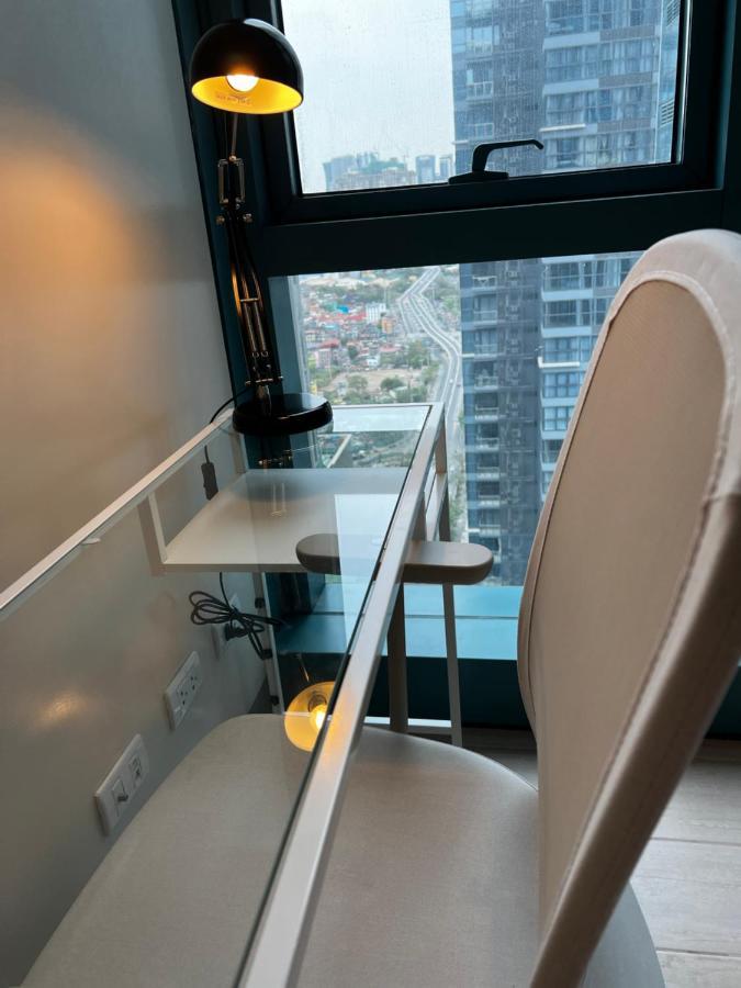 1 Bedroom Uptown Bgc Across Uptown Mall Manila Luaran gambar