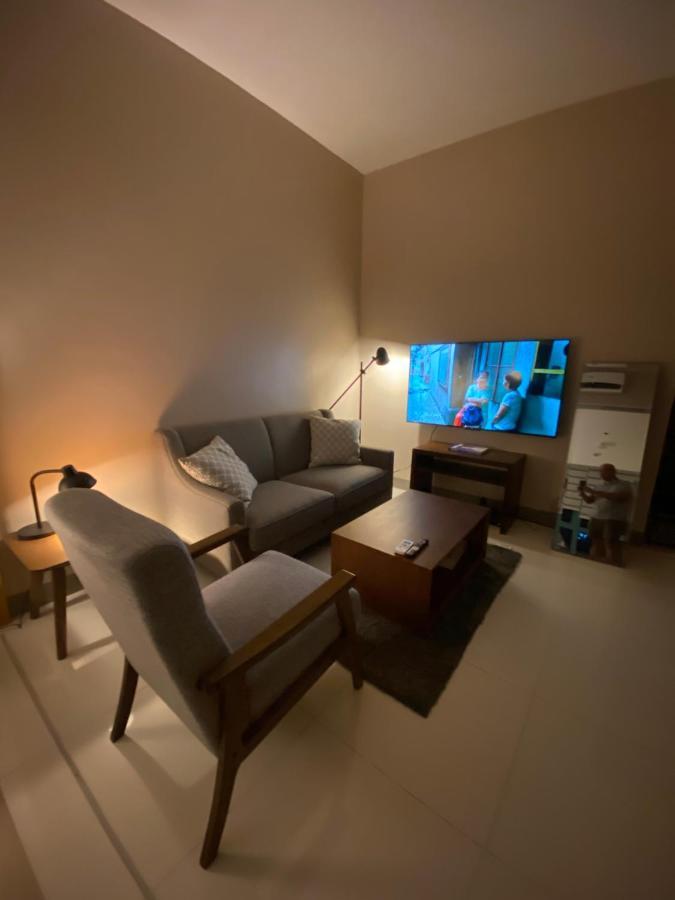 1 Bedroom Uptown Bgc Across Uptown Mall Manila Luaran gambar
